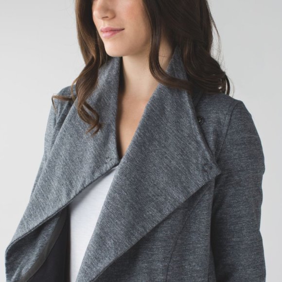 Lululemon That's A Wrap - Picture 3 of 7